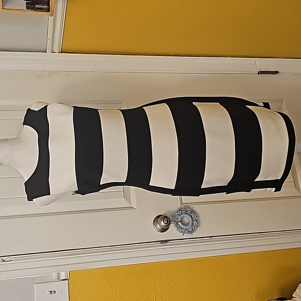 Iconic black and white stripped Calvin Klein midi size 6